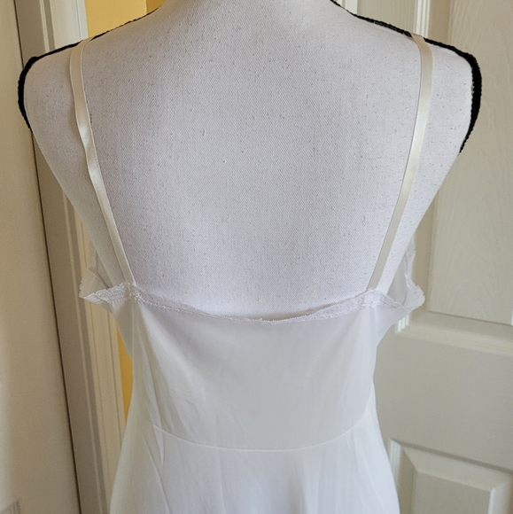 VINTAGE WHITE. LONG SLIP, SIZE 34 - Picture 8 of 13